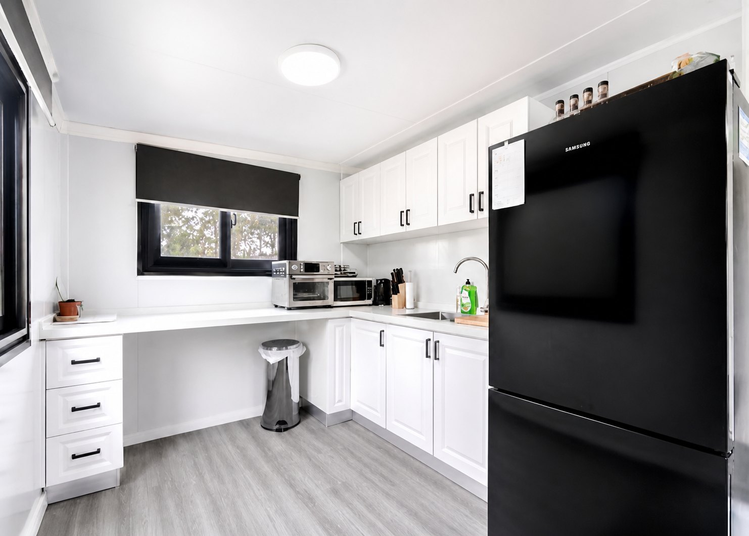basic model kitchen